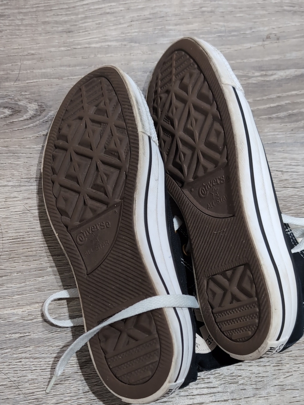 Shoes - Picture 2 of 3